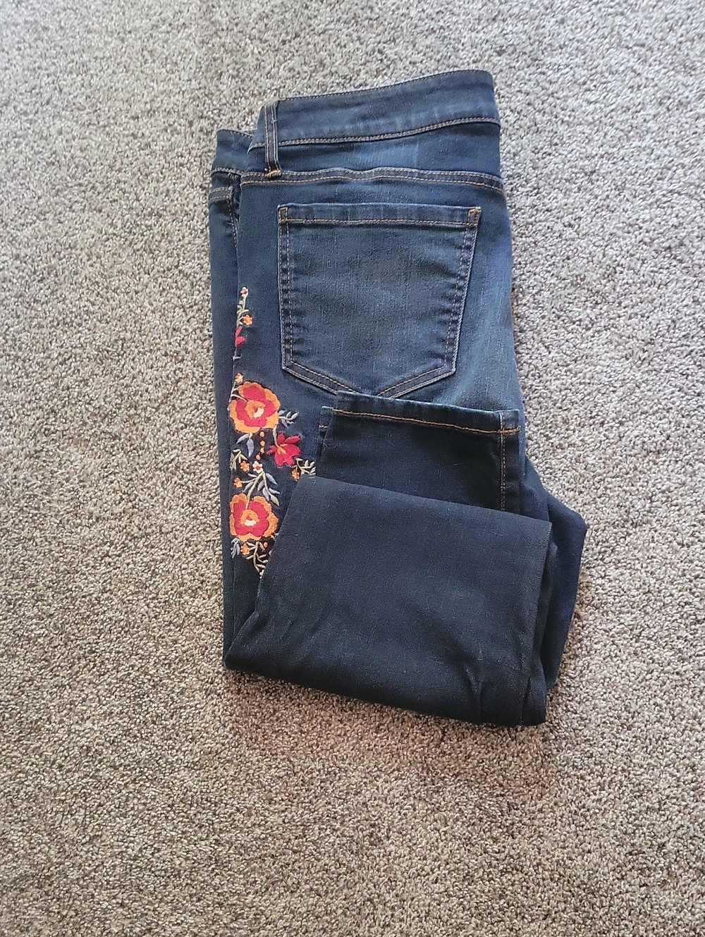 GH Bass Embroidered Skinny Jeans - Picture 3 of 8
